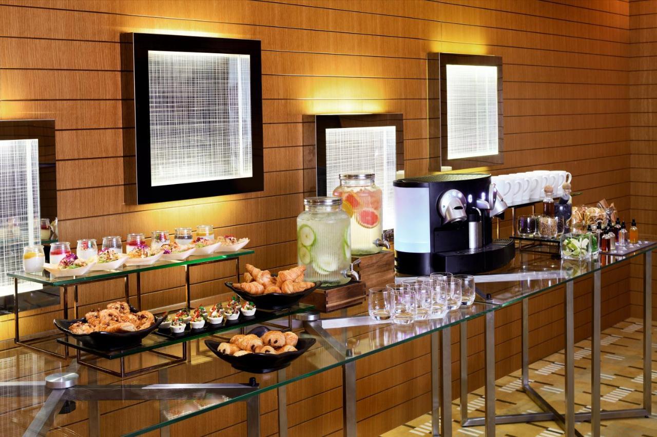 Novotel Al Barsha 4*