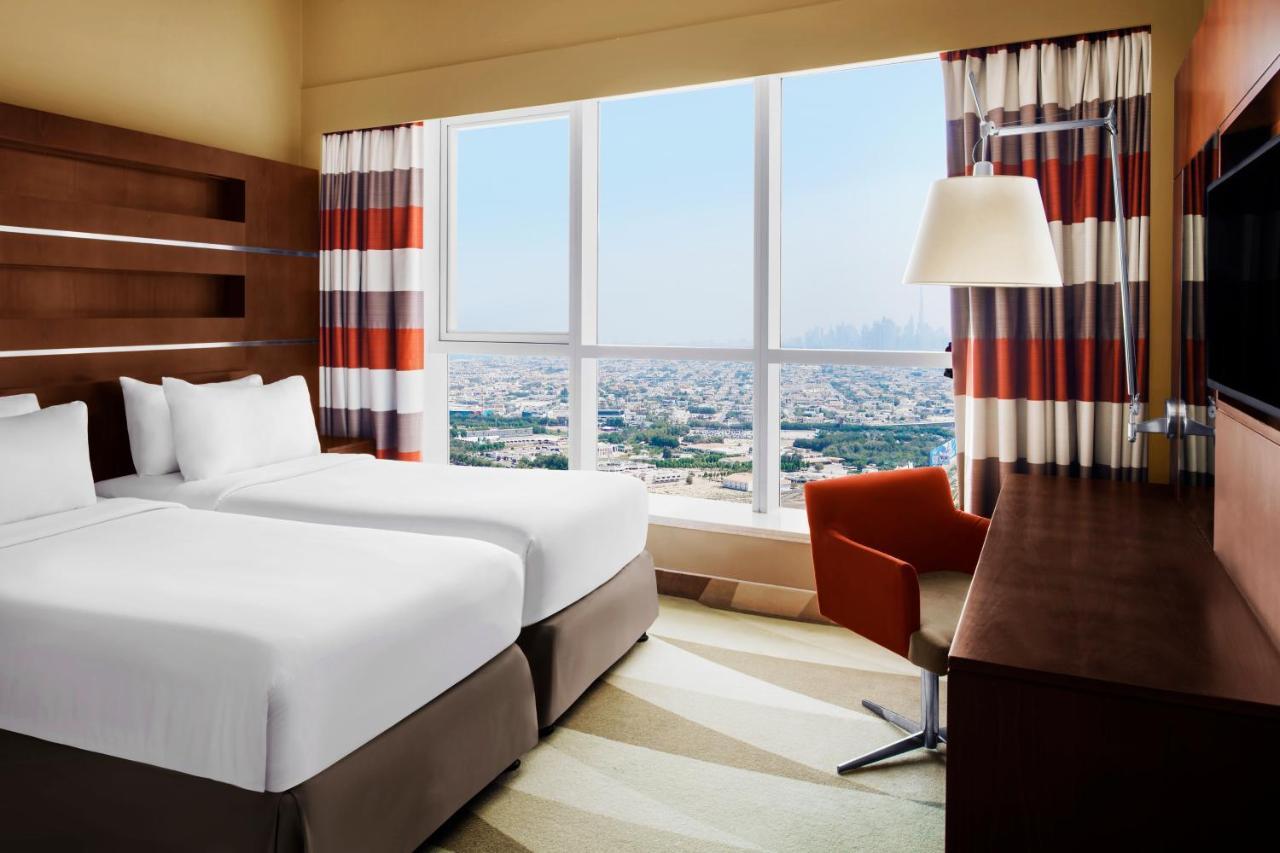 Novotel Al Barsha Hotel 4*