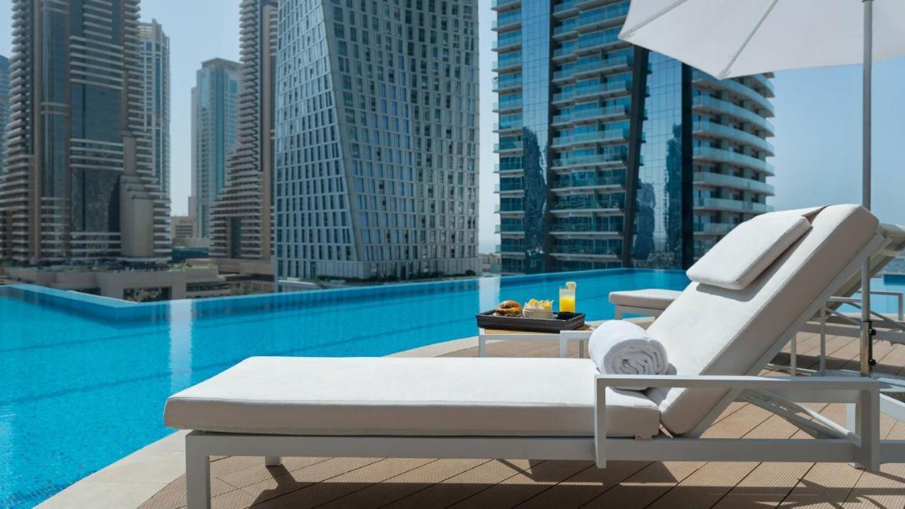Desert Living Luxury - Jumeirah Living Marina Gate