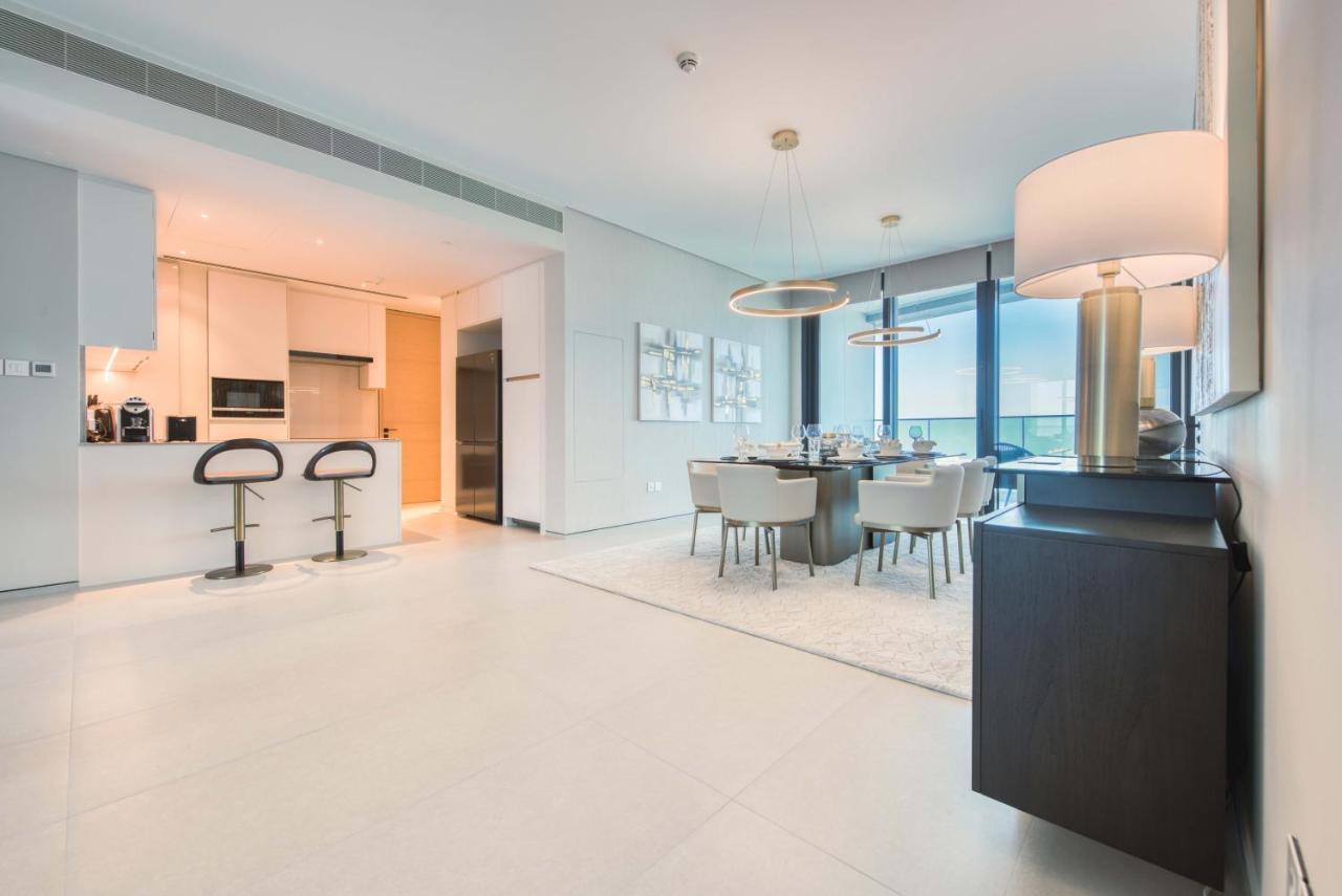 Maison Privee - Exclusive 4br And Maid Beachfront W Front-row Sea Views At Address Jbr Apartment Dubai
