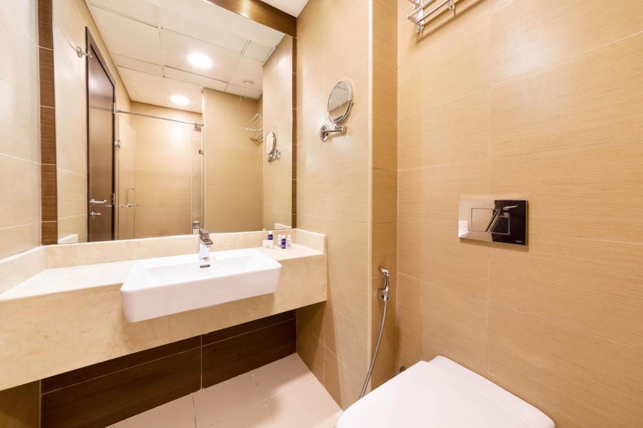Maison Privee - Premium Apt In Sparkle Towers Next To Jbr Beach With Amazing Facilities Apartment Dubai