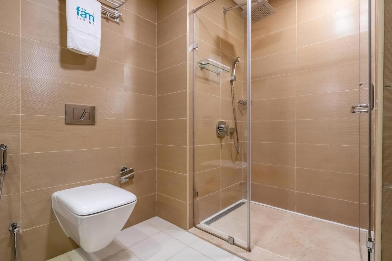 Fam Living - Marina - Steps Away From The Beach Apartment *