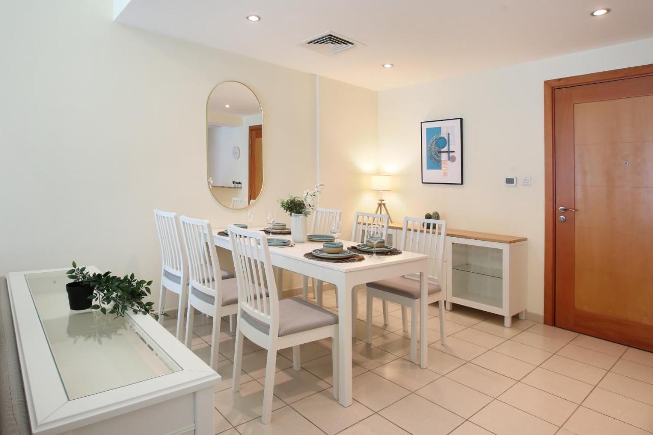 Apartment Koala & Tree - Luxurious 1br In The Greens, Stays Up To 4 !! *