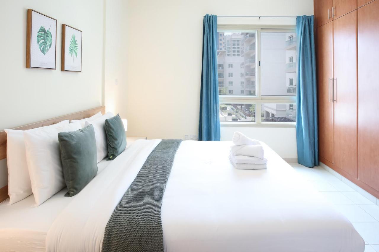 Apartment Koala & Tree - Luxurious 1br In The Greens, Stays Up To 4 !!