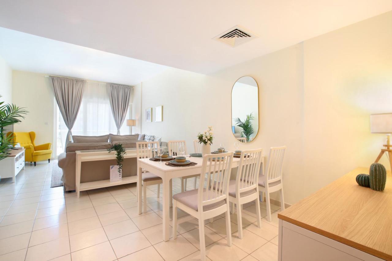 Koala & Tree - Luxurious 1br In The Greens, Stays Up To 4 !! Apartment