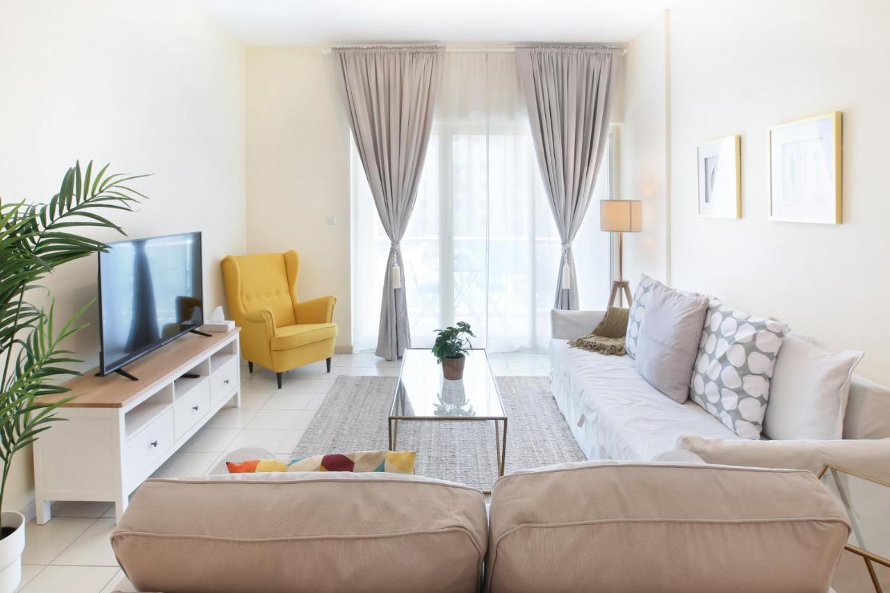 Apartment Koala & Tree - Luxurious 1br In The Greens, Stays Up To 4 !! Dubai