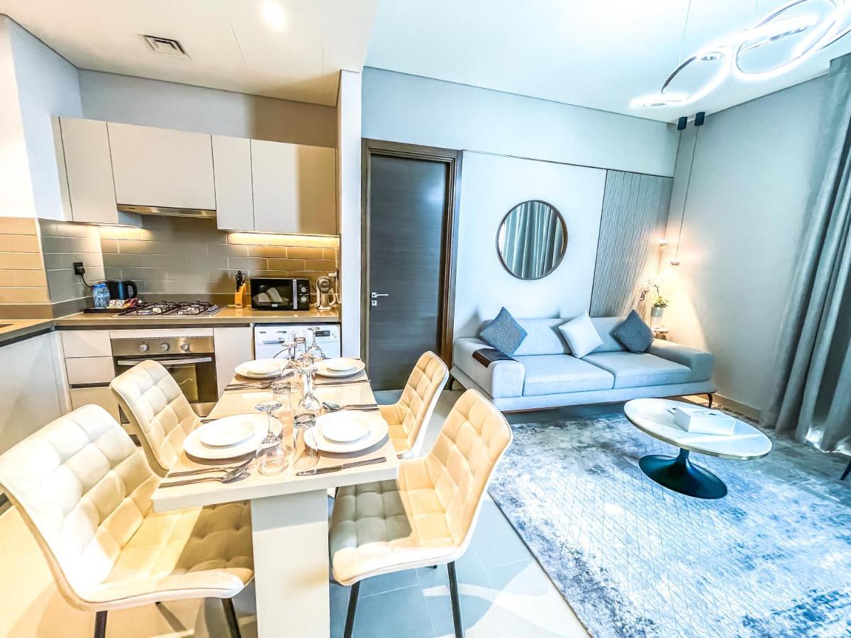Apartment By Latinem Luxury 2br Cv B2513 Near Burj Khalifa Dubai
