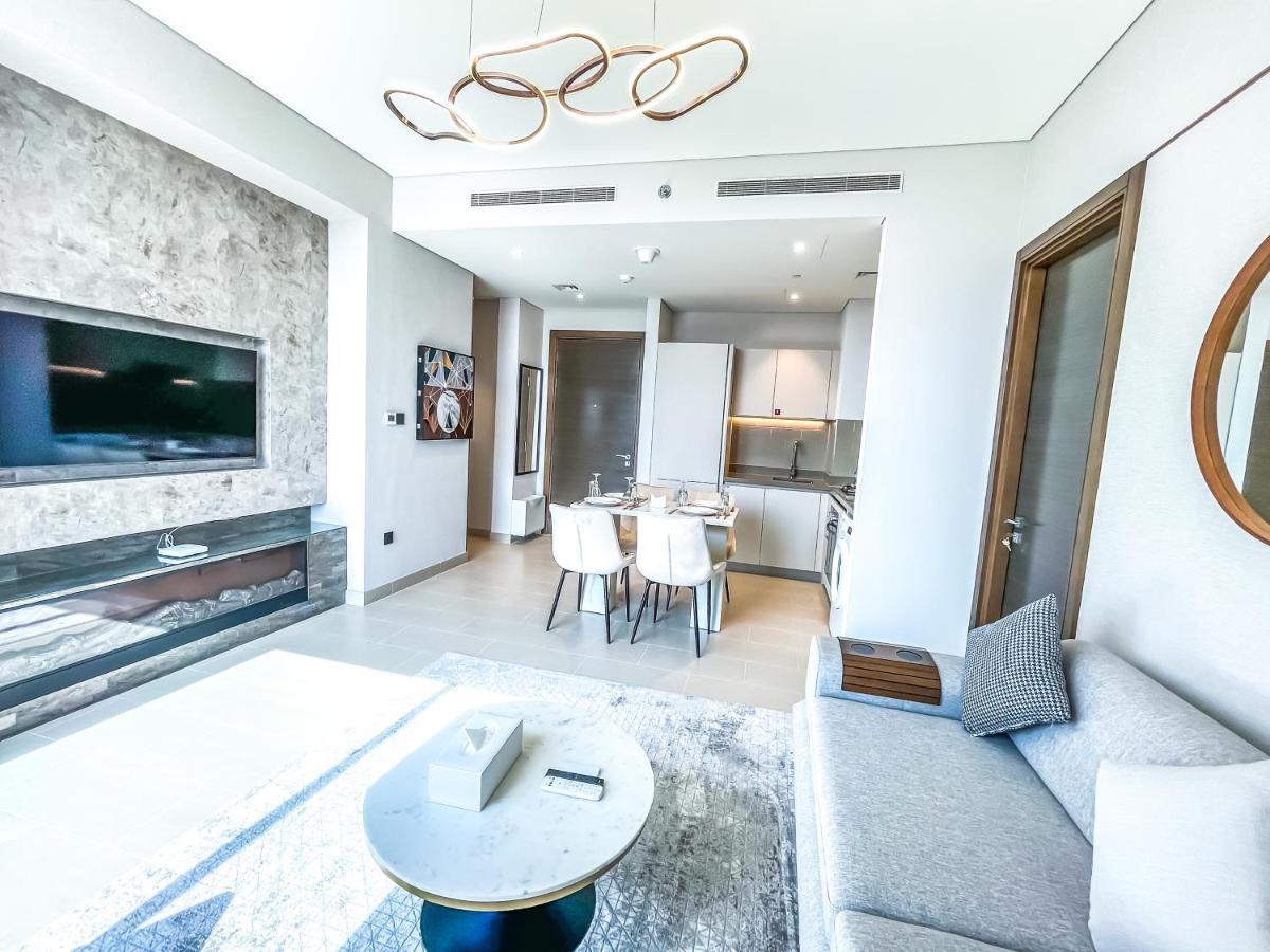By Latinem Luxury 2br Cv B2513 Near Burj Khalifa Apartment Dubai