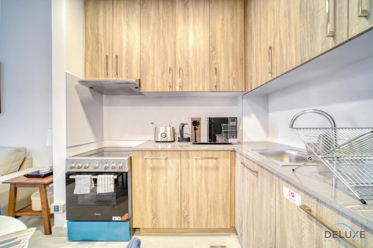 Sophisticated 1br At Town Square Rawda Dubailand By Deluxe Homes *