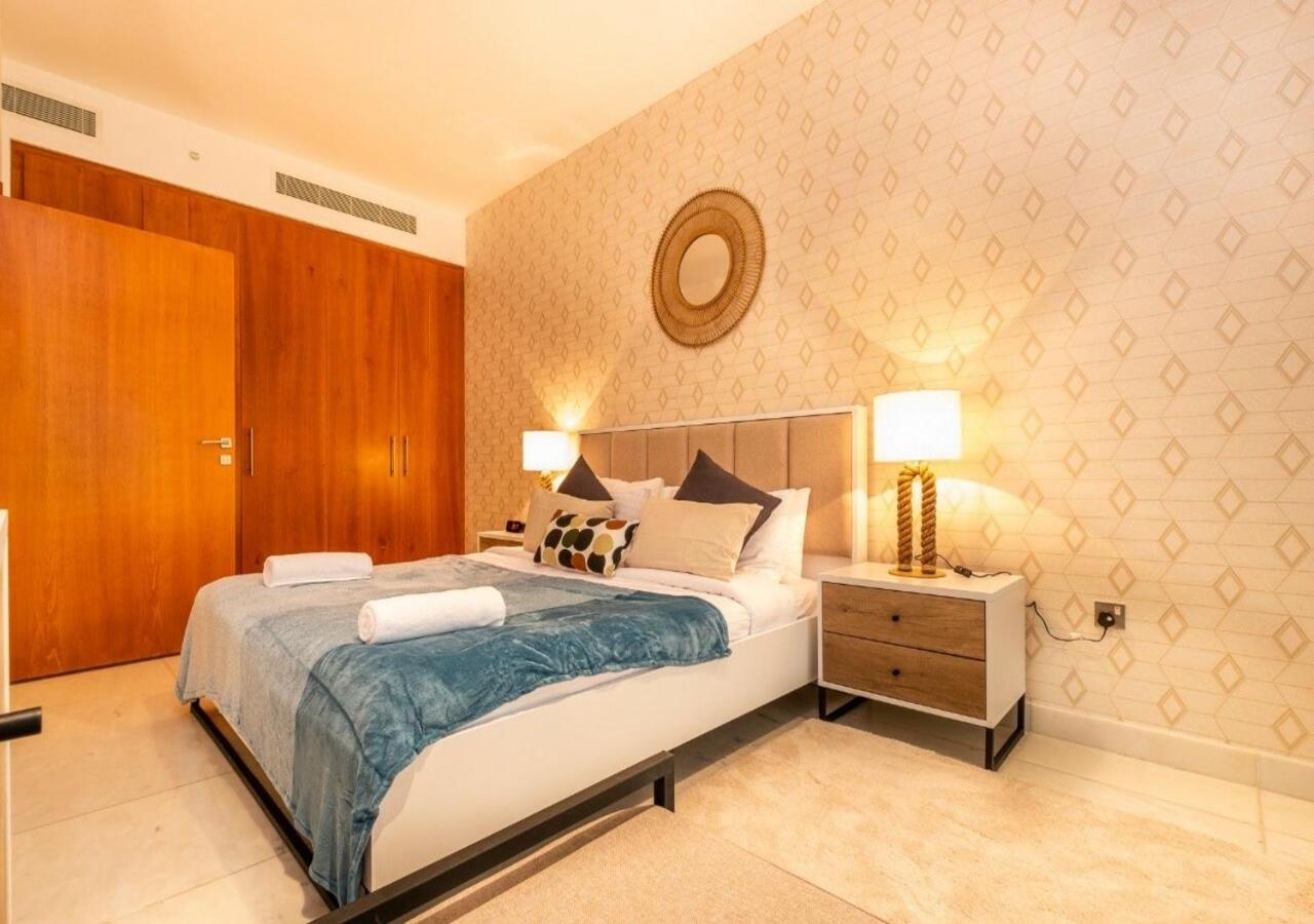Hometown - Cosy 1 Bedroom With Brand New Furniture In Difc Apartment