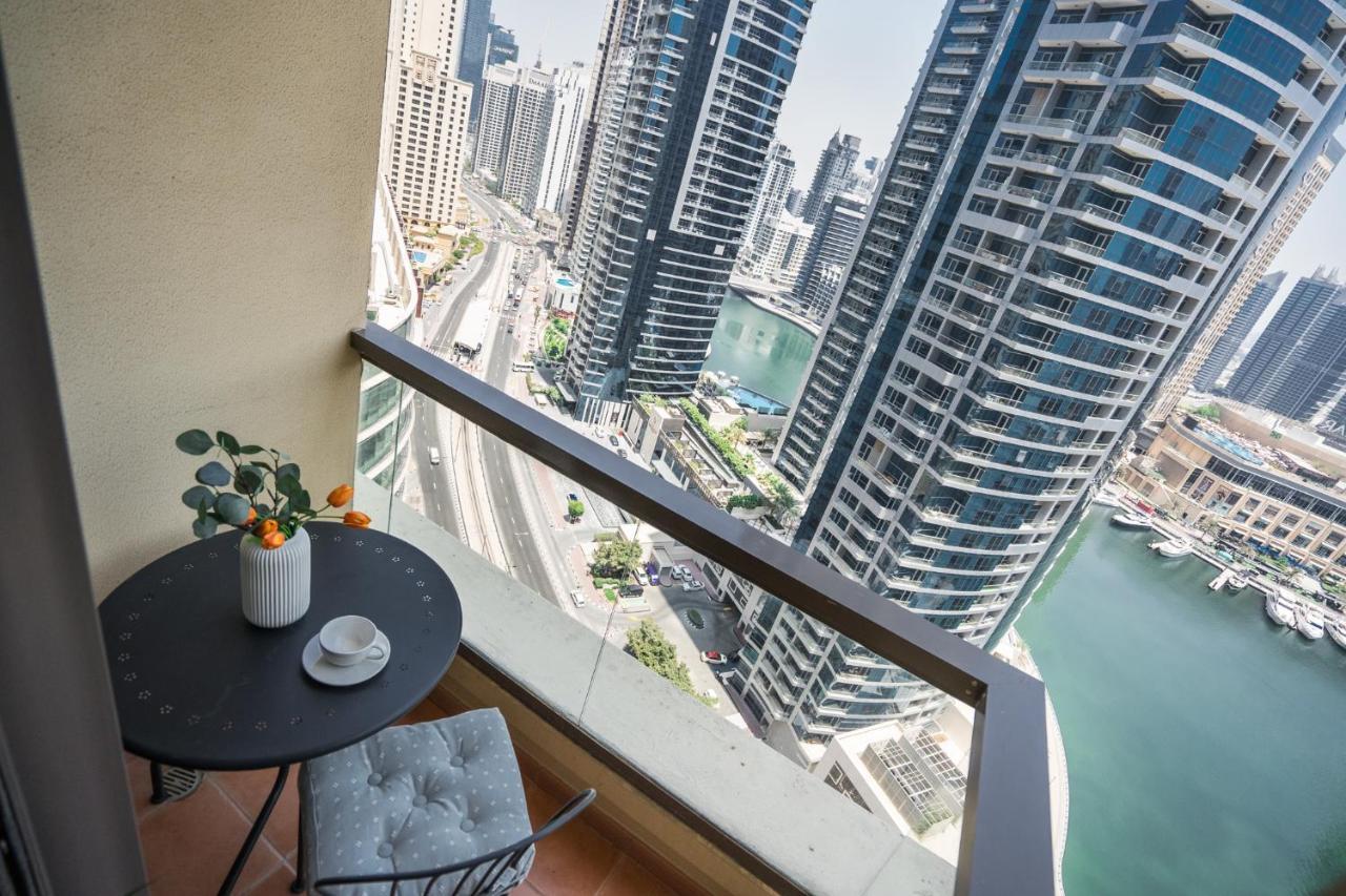 Higuests - Artistic Waterfront Apt, Perfect For Lovers Dubai