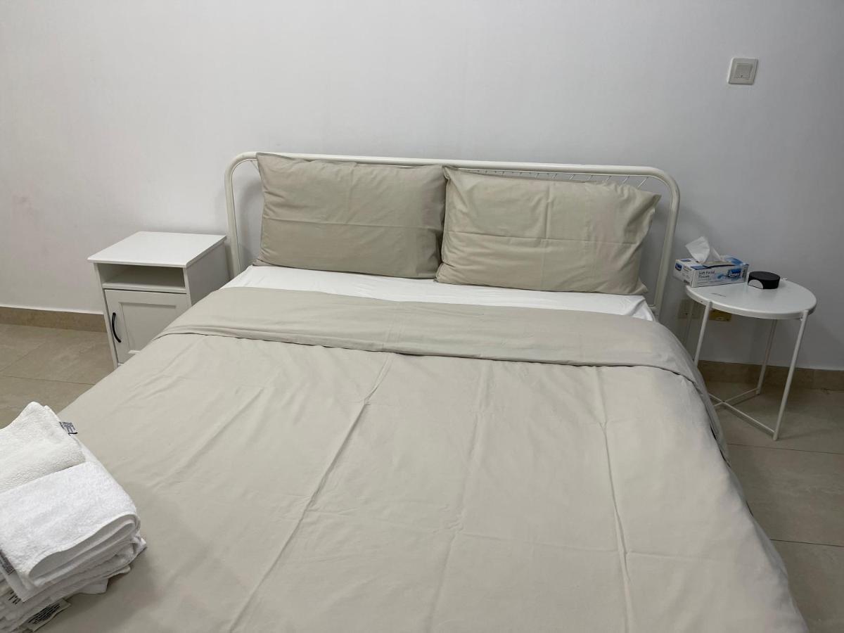 Metro Premium Location Lovely 2 Bedroom In Jlt * Dubai