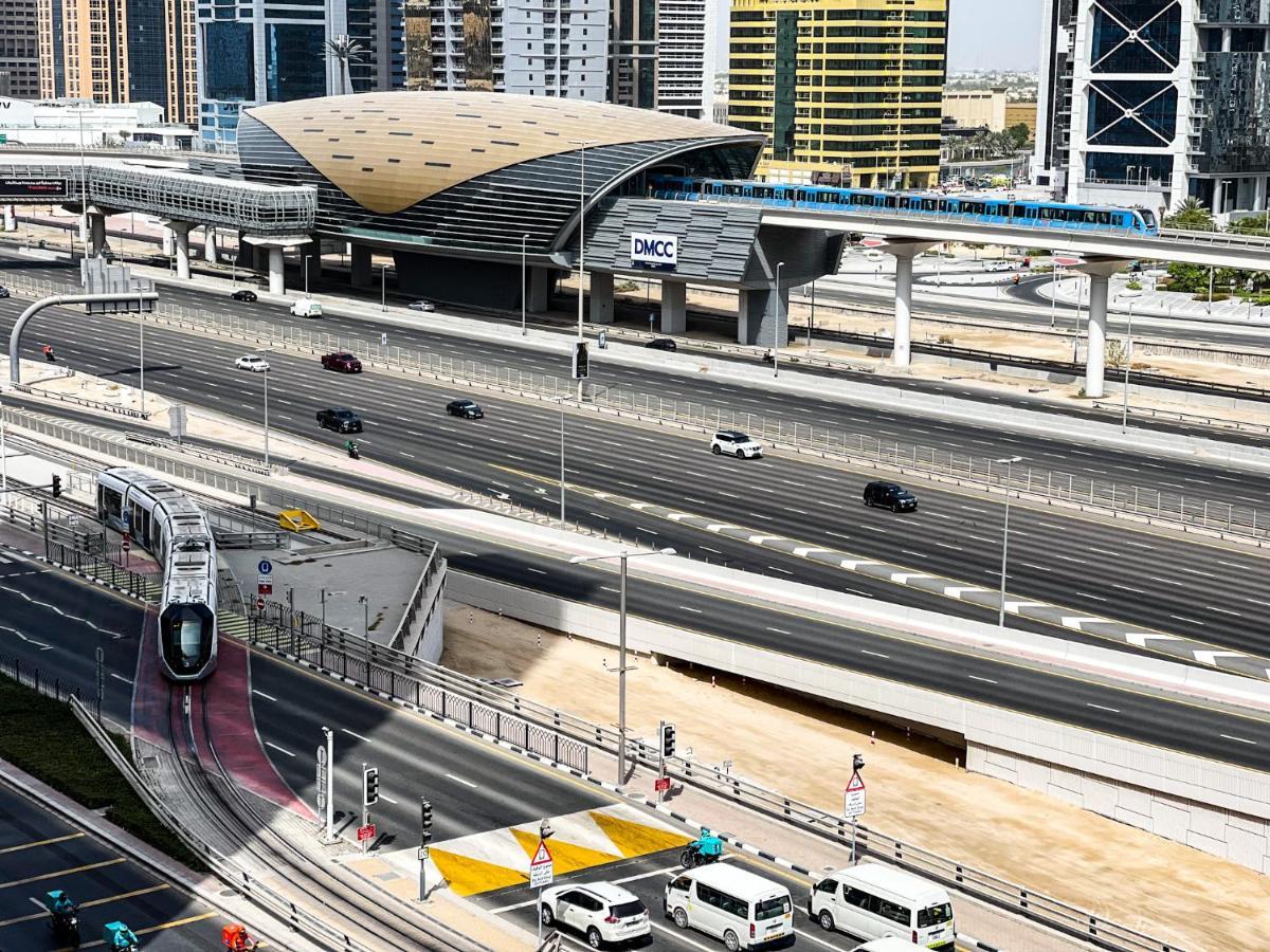 Luxury Close To Jbr Beach&yacht Club&metro-available Airport Shuttle Apartment Dubai