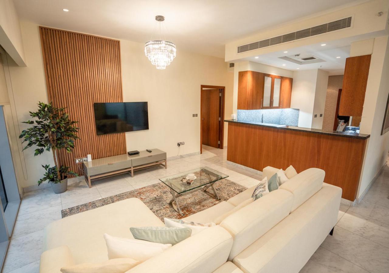 Nasma Luxury Stays - Central Park Tower Apartment *