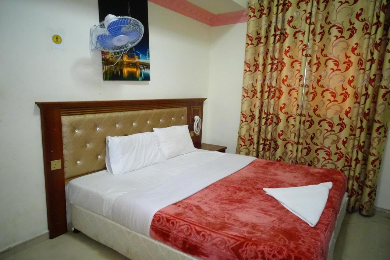 Super Oyo 945 Dream Touch 3* Dubai