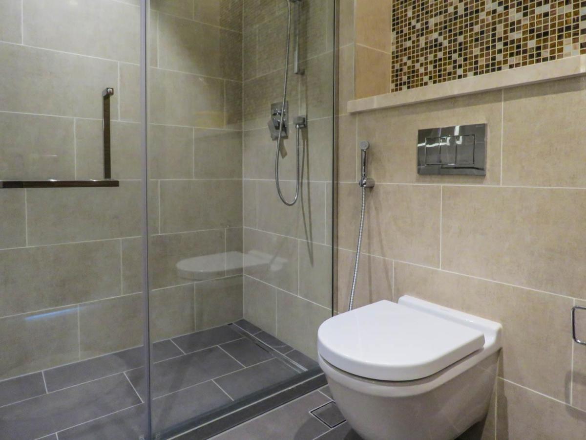 Oyo 755 Sobha Greens Apartment Dubai