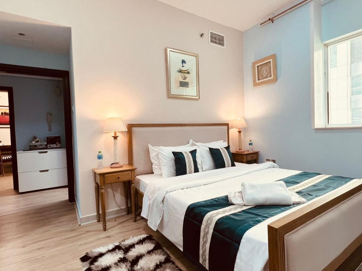 Entire Private Self Catered Marina Apartment Dubai