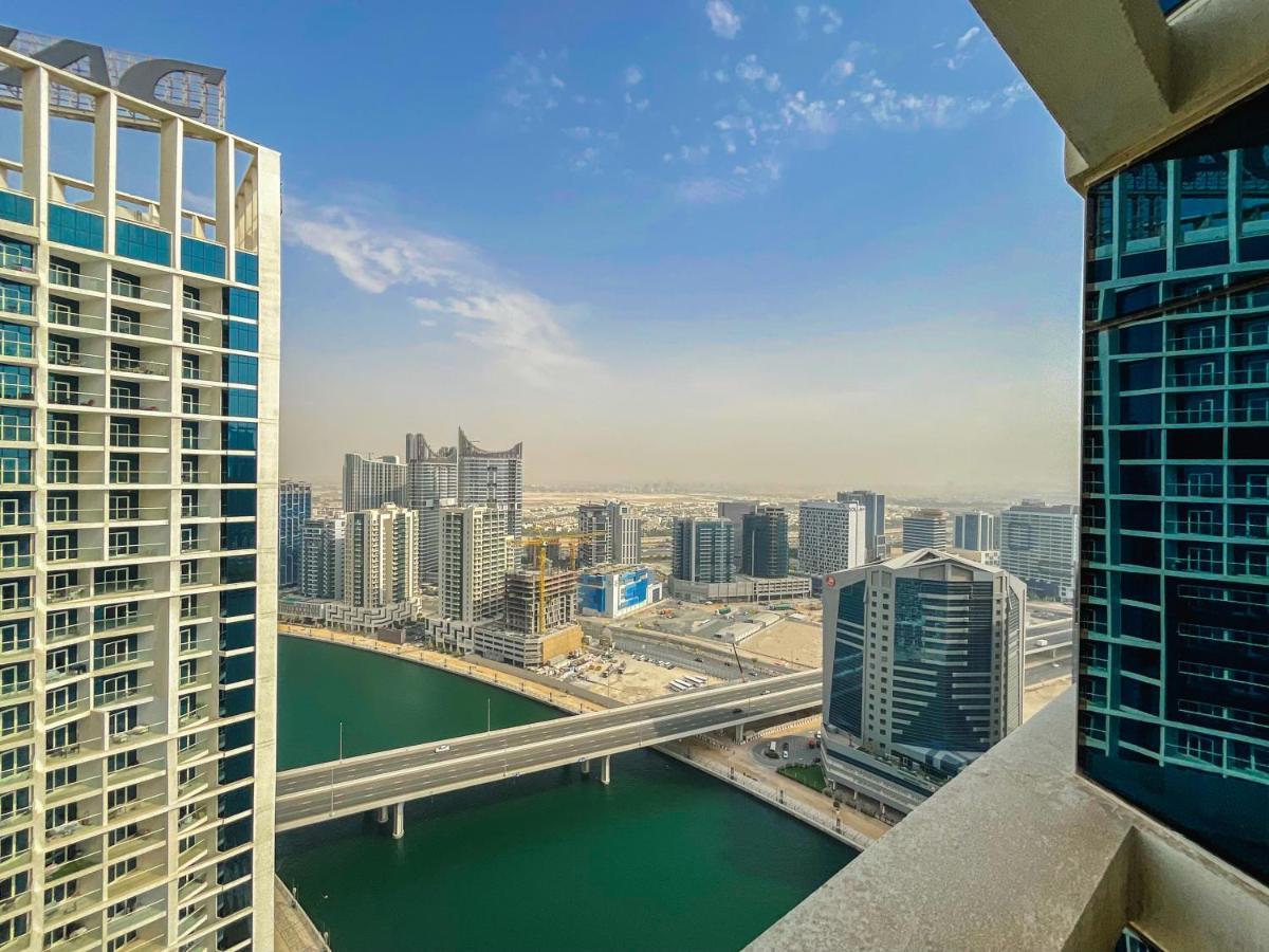 Higuests - Roomy And Chic With Panoramic Canal Views * Dubai