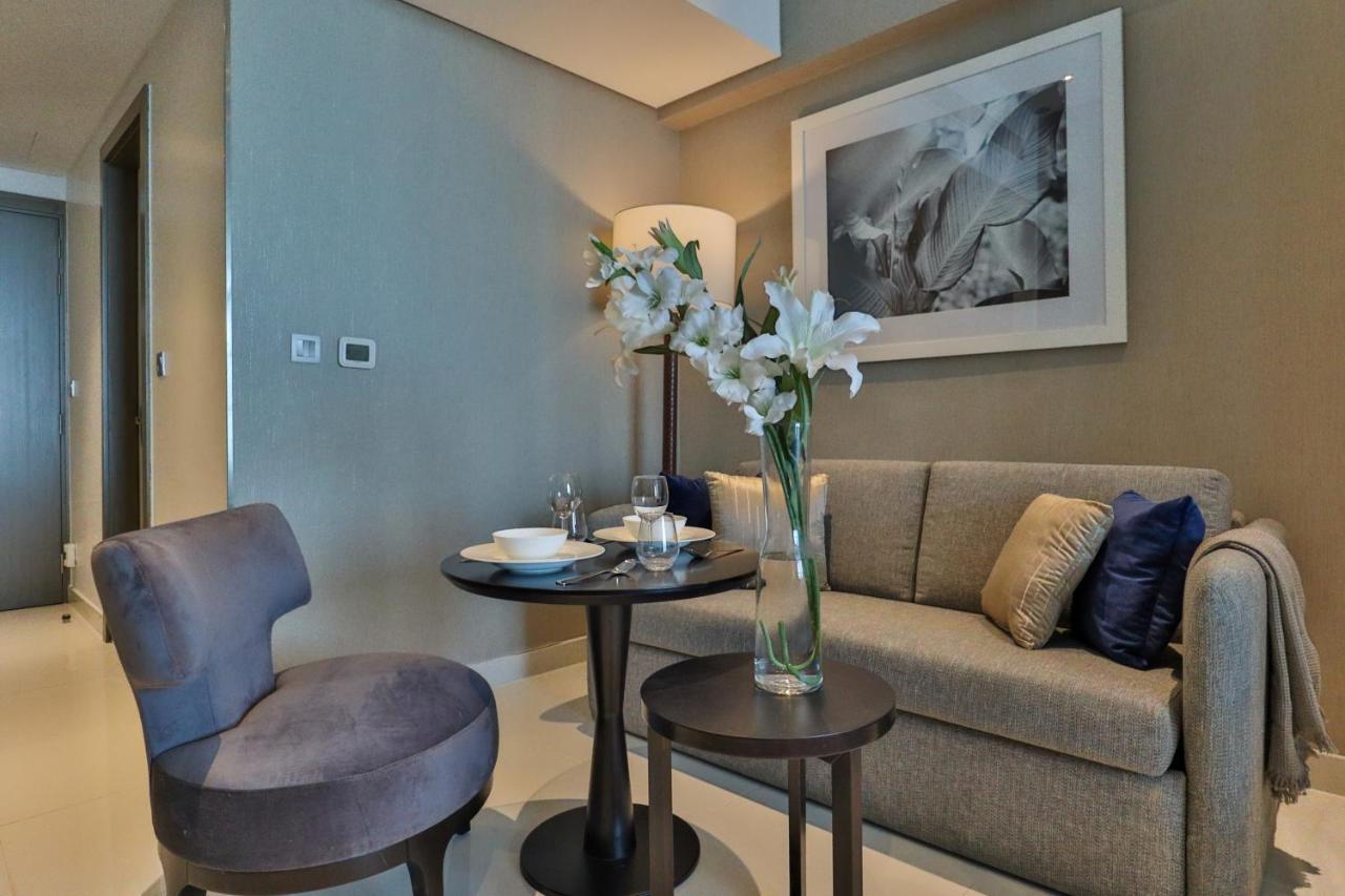 Higuests - Roomy And Chic With Panoramic Canal Views Apartment