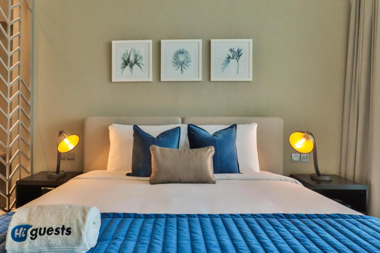 Higuests - Roomy And Chic With Panoramic Canal Views Apartment