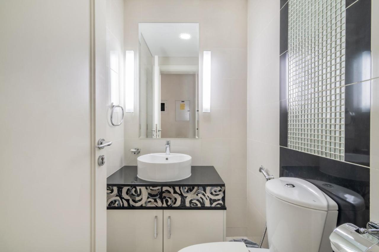 Apartment Baytik - Amazing 1 Bedroom Damac Mall Street, Downtown Dubai