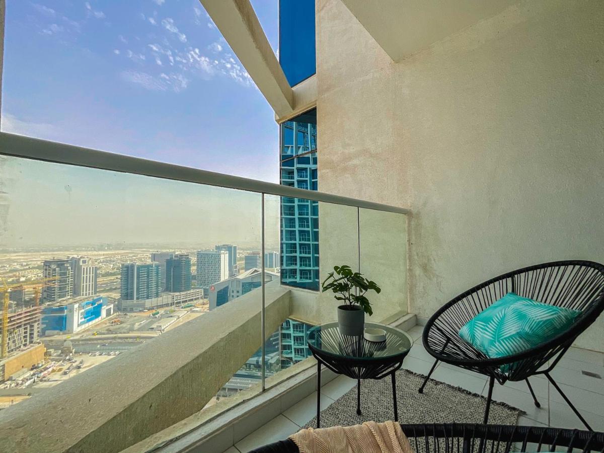 Higuests - Roomy And Chic With Panoramic Canal Views * Dubai