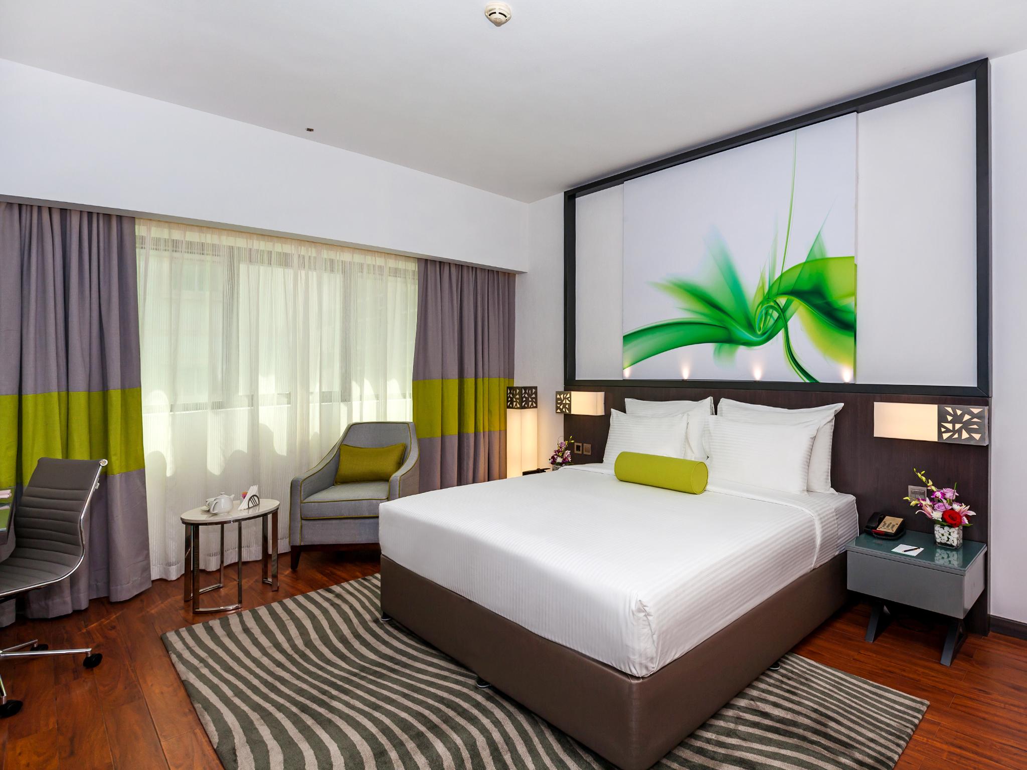 Hotel Howard Johnson Plaza By Wyndham Deira Dubai