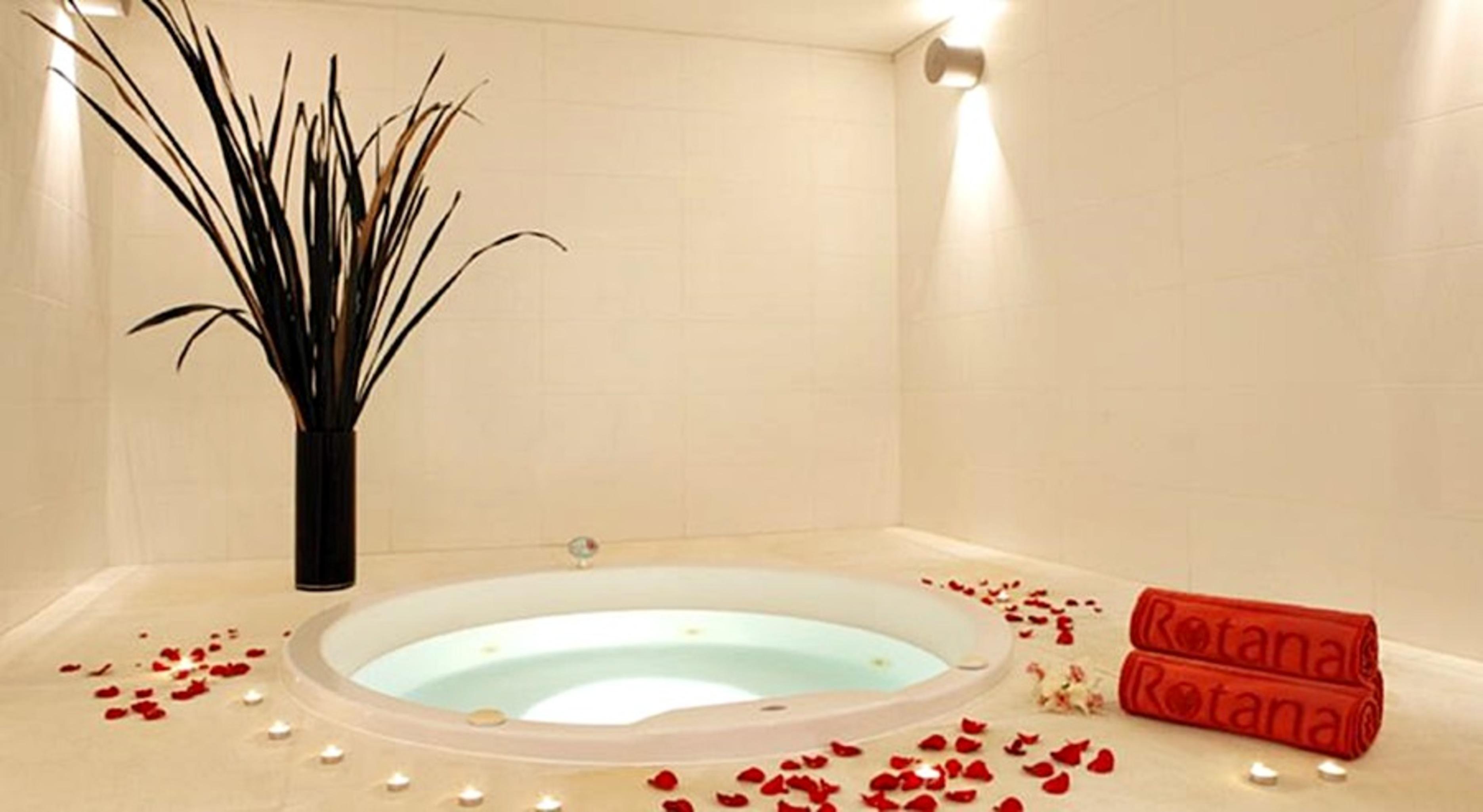 Aparthotel Rotana 4*