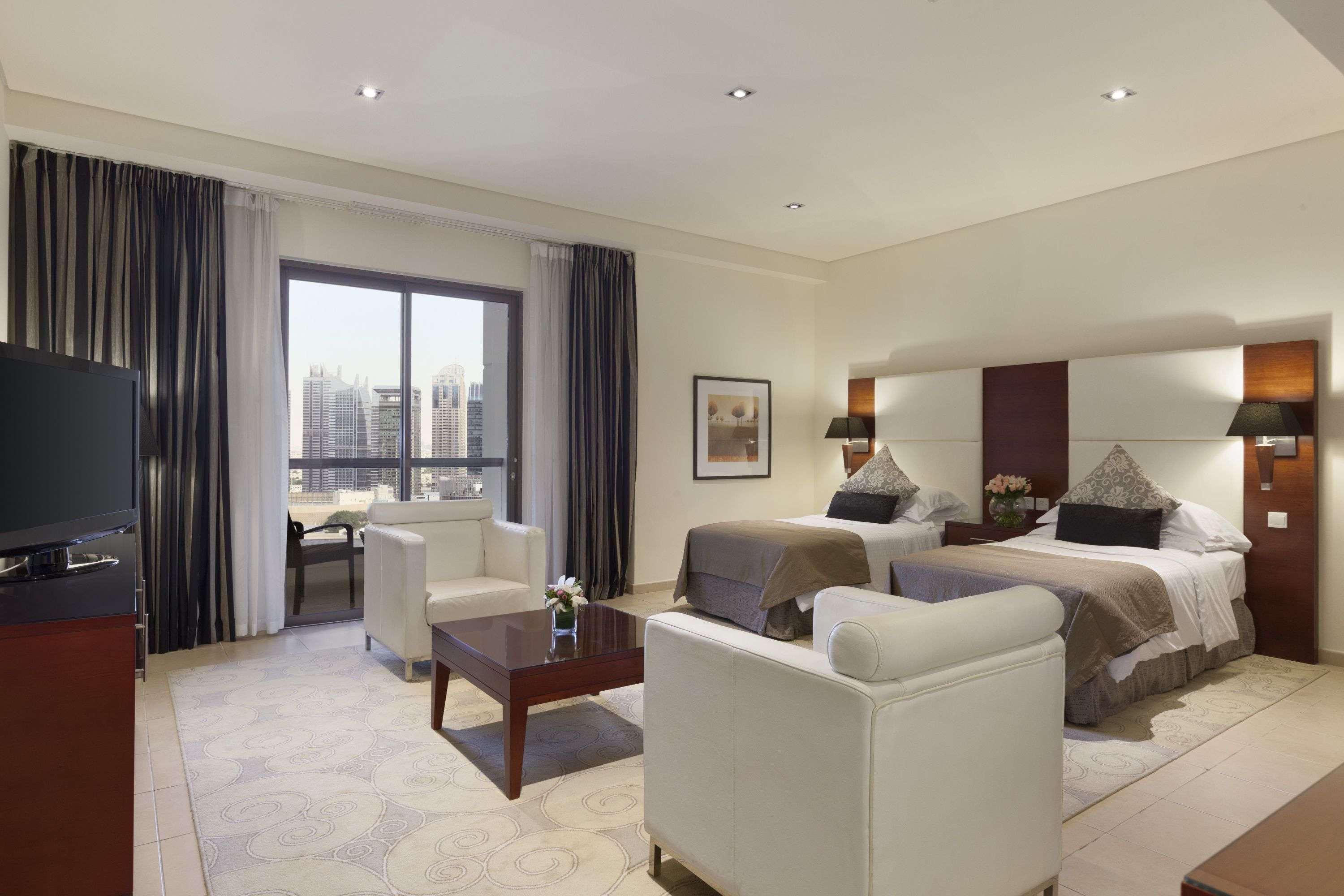 Hotel Delta By Marriott Jumeirah Beach, 4*