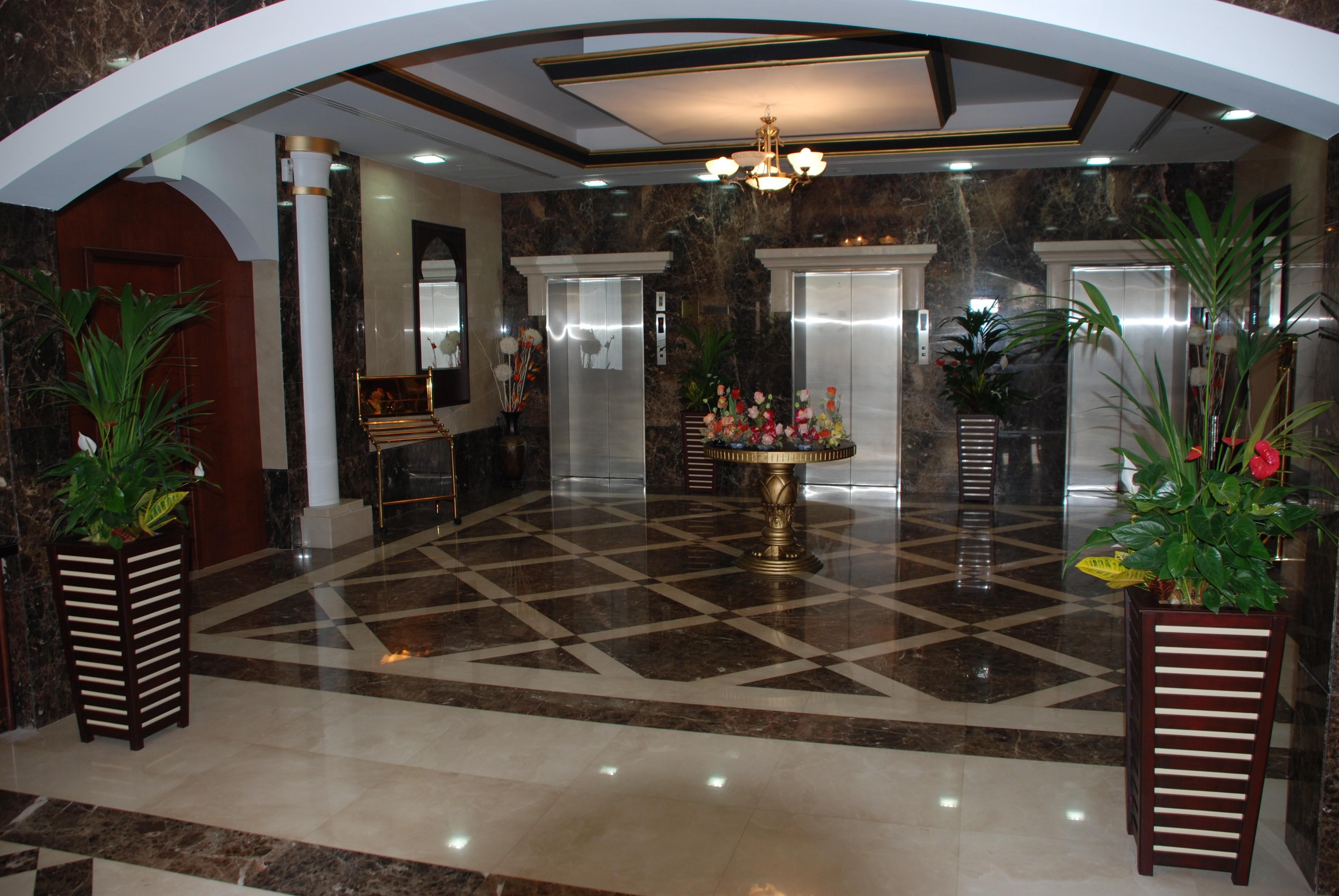 Wescott Plaza Llc Formerly West Zone Plaza Apts Aparthotel Dubai