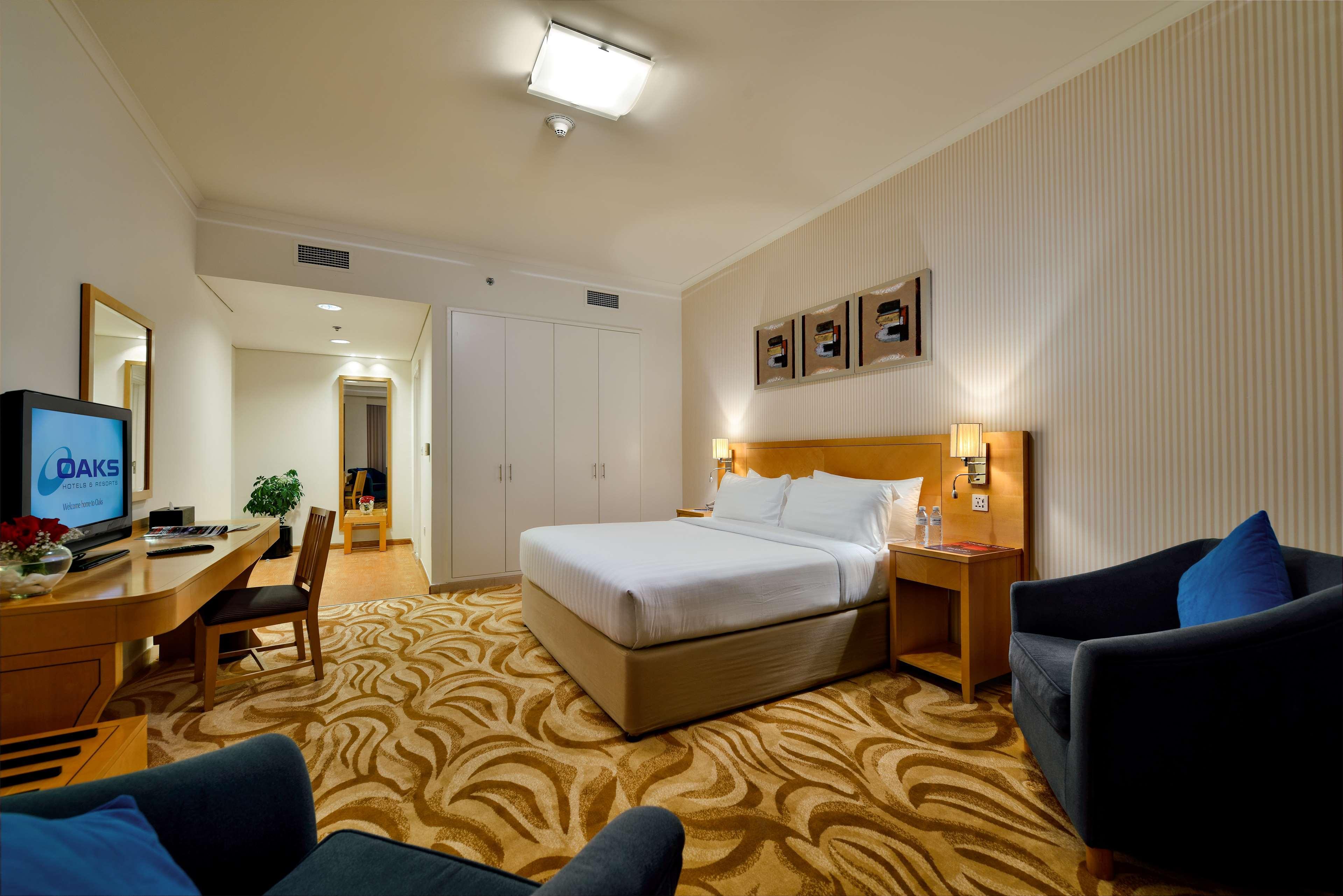 Aparthotel Oaks Liwa Heights 3*