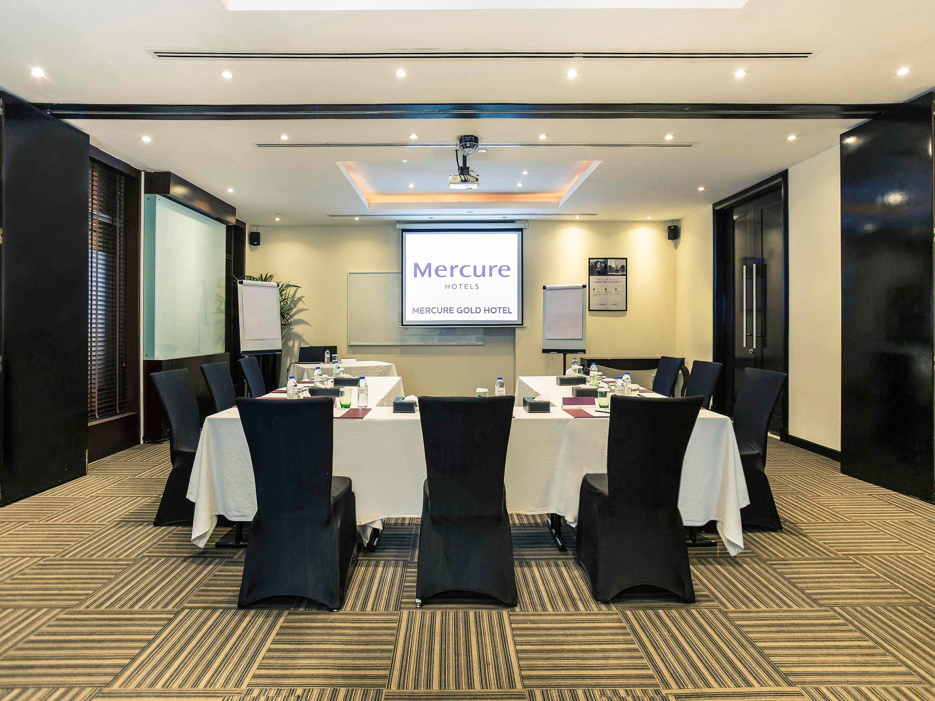 Hotel Crowne Plaza - Jumeirah By Ihg 5*