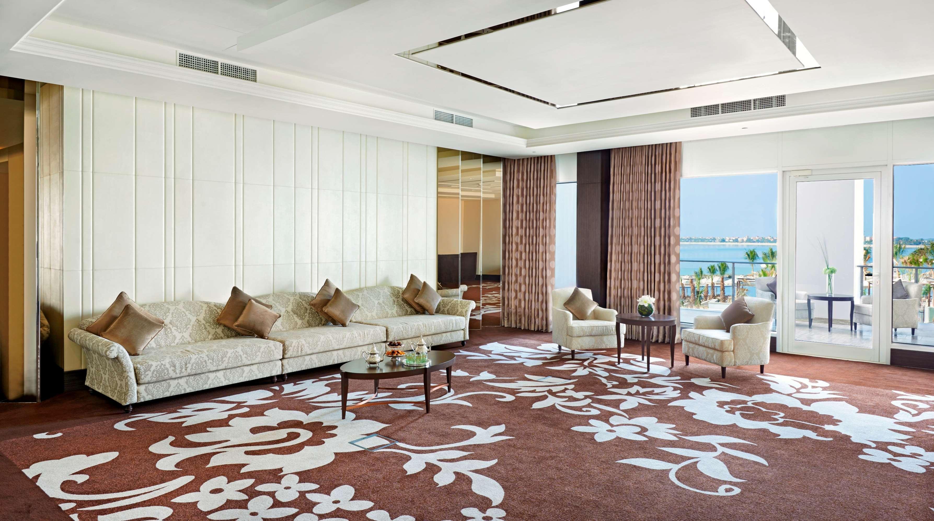 Waldorf Astoria Palm Jumeirah Resort 5*