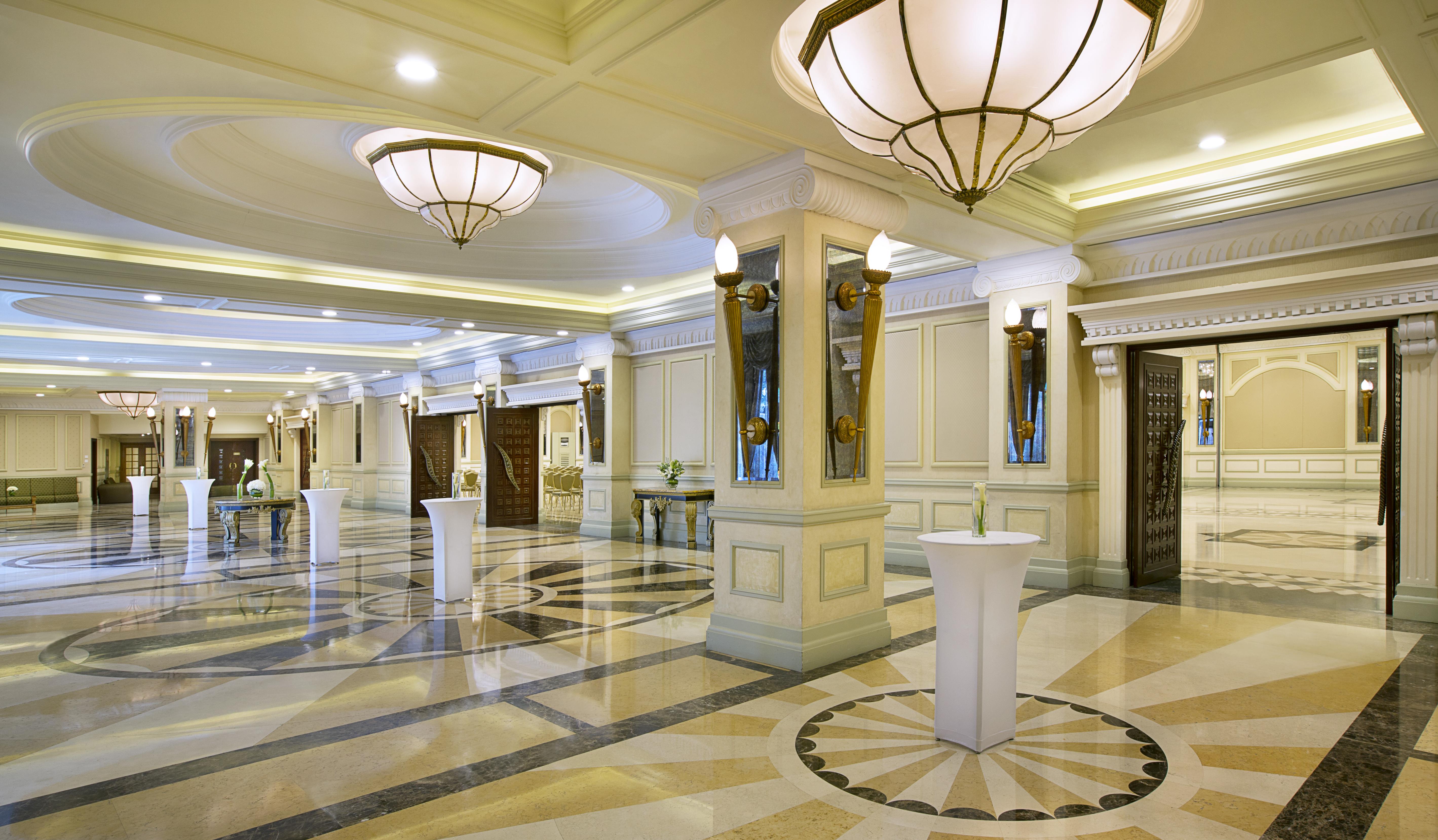 Al Habtoor Grand Resort, Autograph Collection Resort 5*