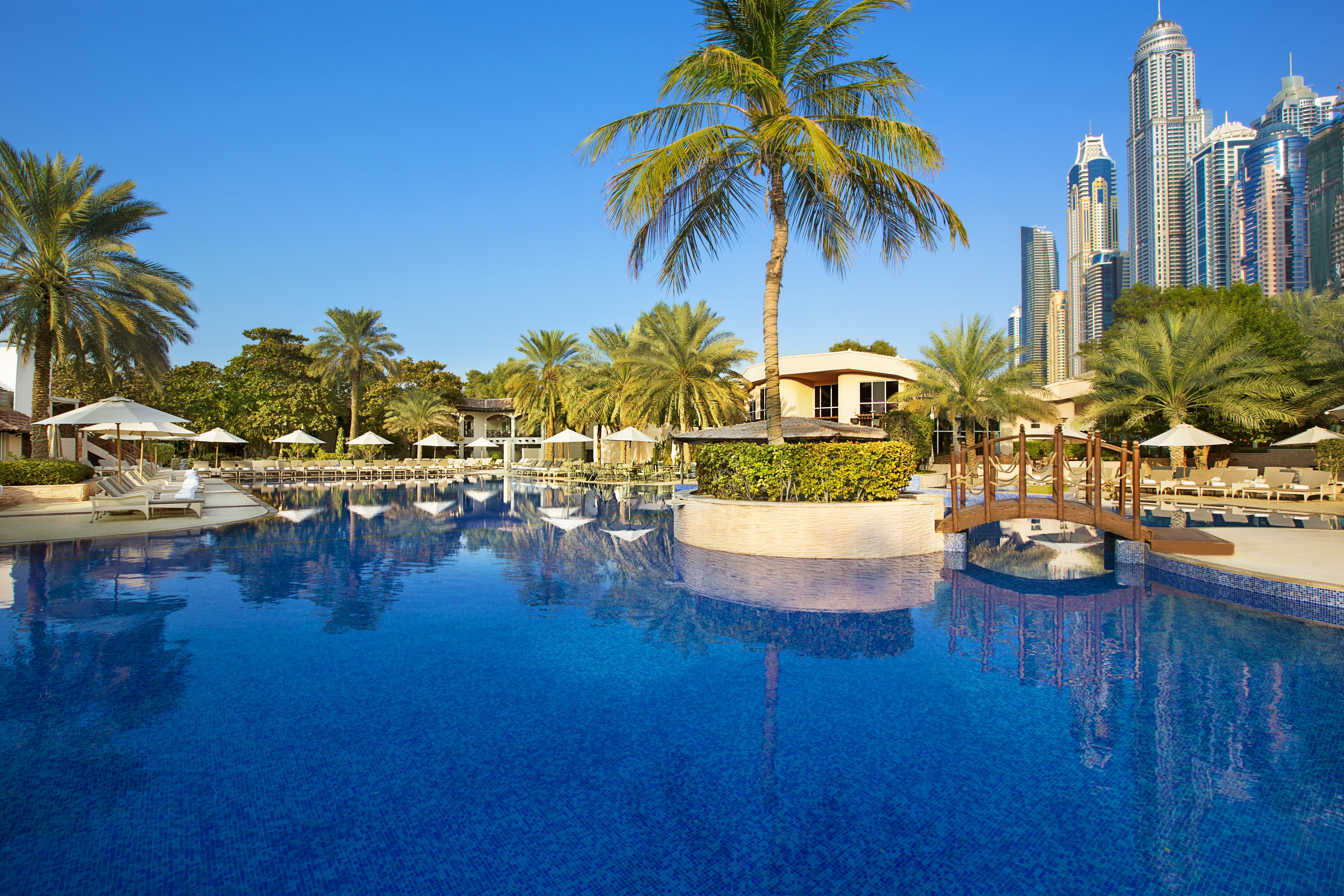 Al Habtoor Grand Resort, Autograph Collection Resort 5*