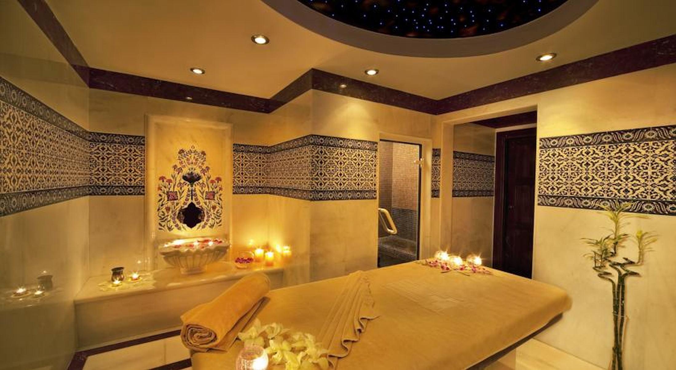 Grand Millennium Hotel Dubai