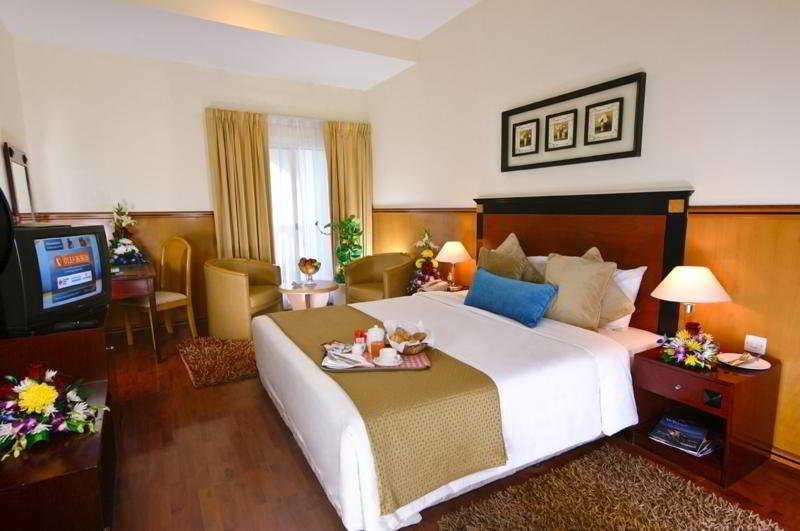 Landmark Plaza 3*
