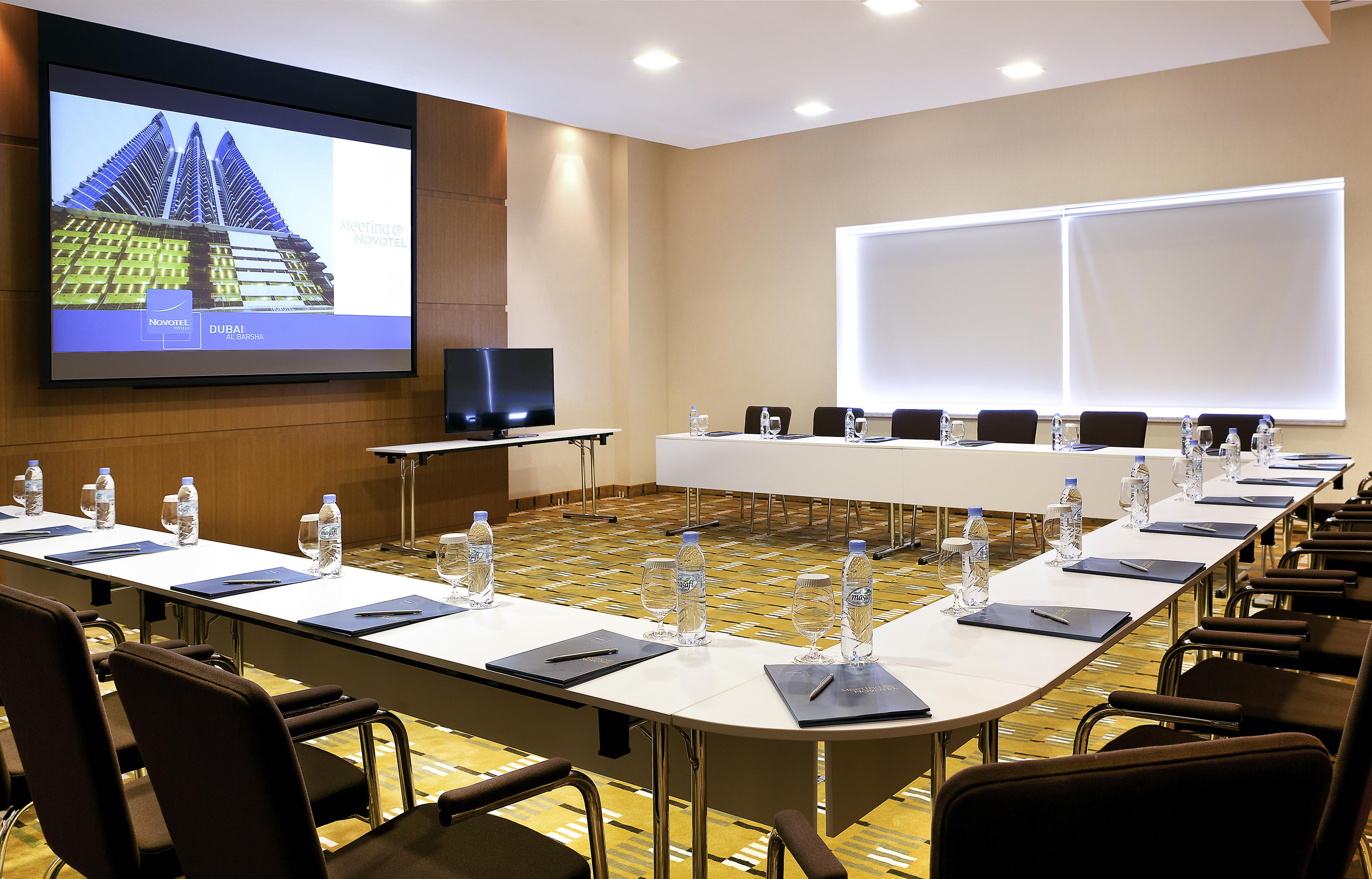 Novotel Al Barsha Hotel 4*