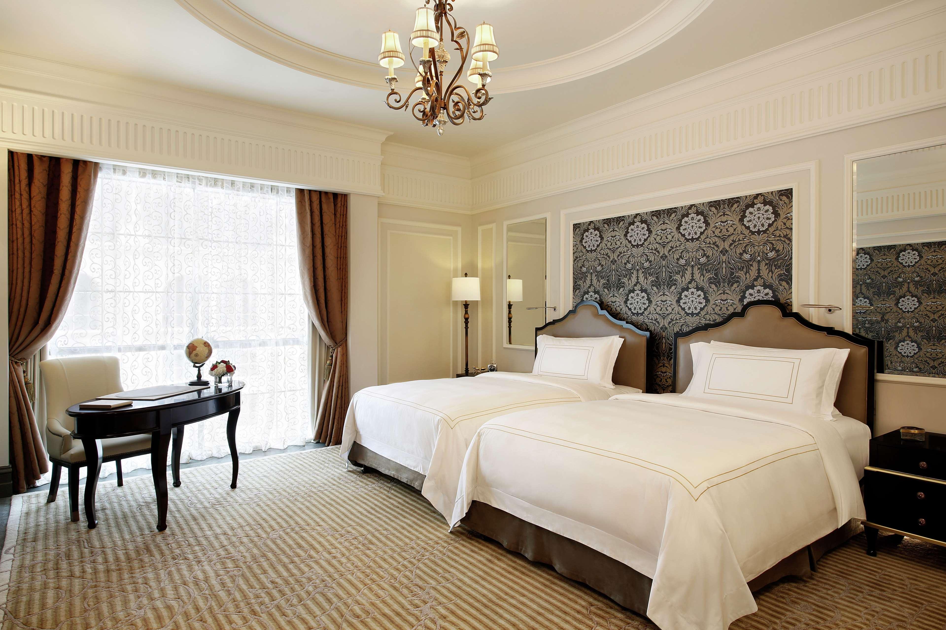 Hotel Al Habtoor Palace - Preferred & 5*