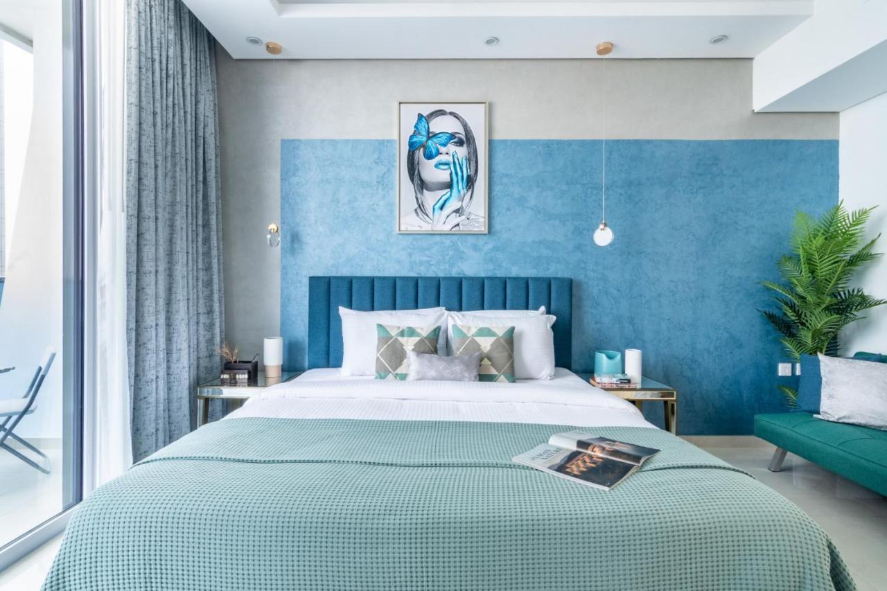 The Smart Concierge - Waves By Kasco Apartment Dubai