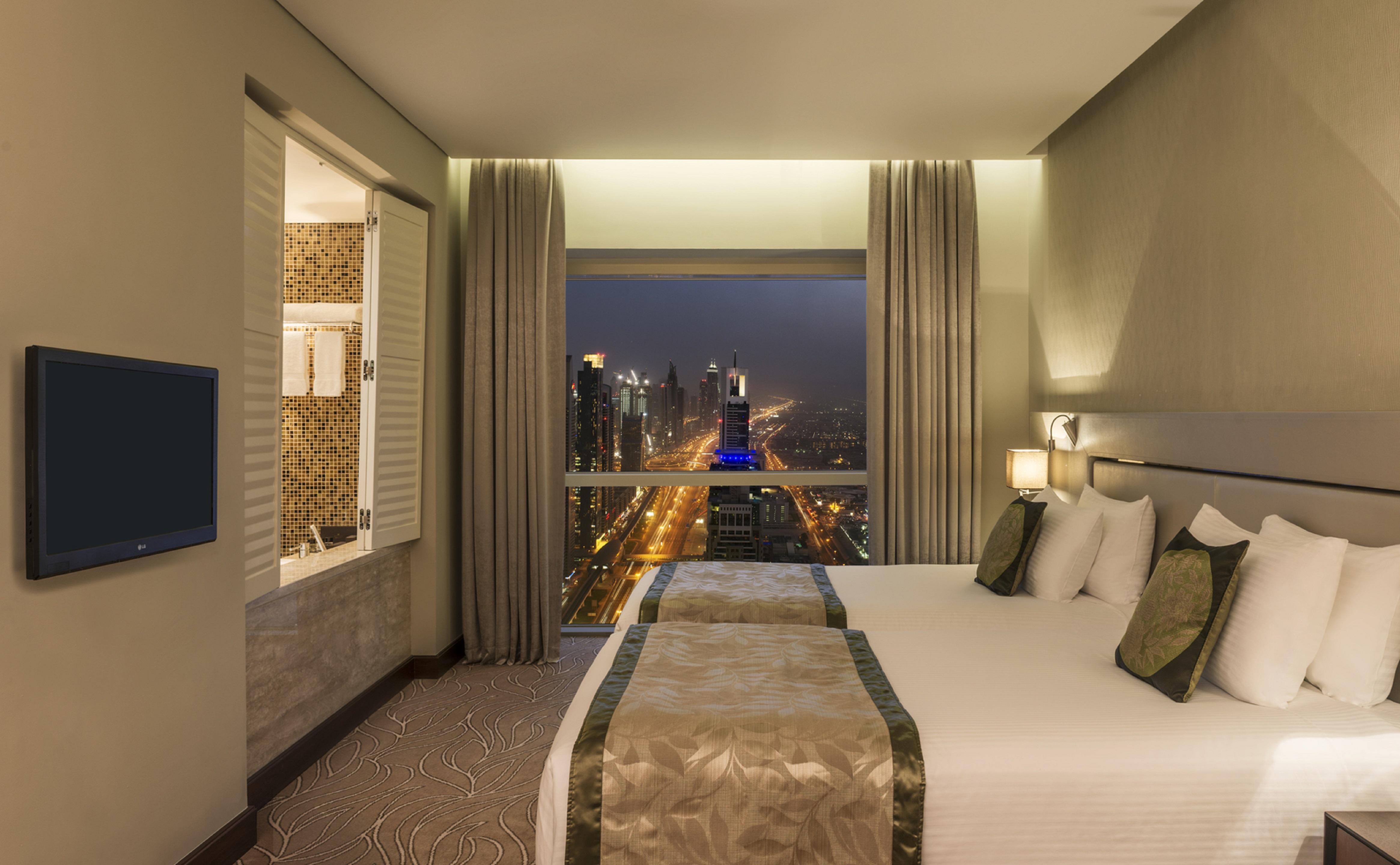 The Tower Plaza 5*