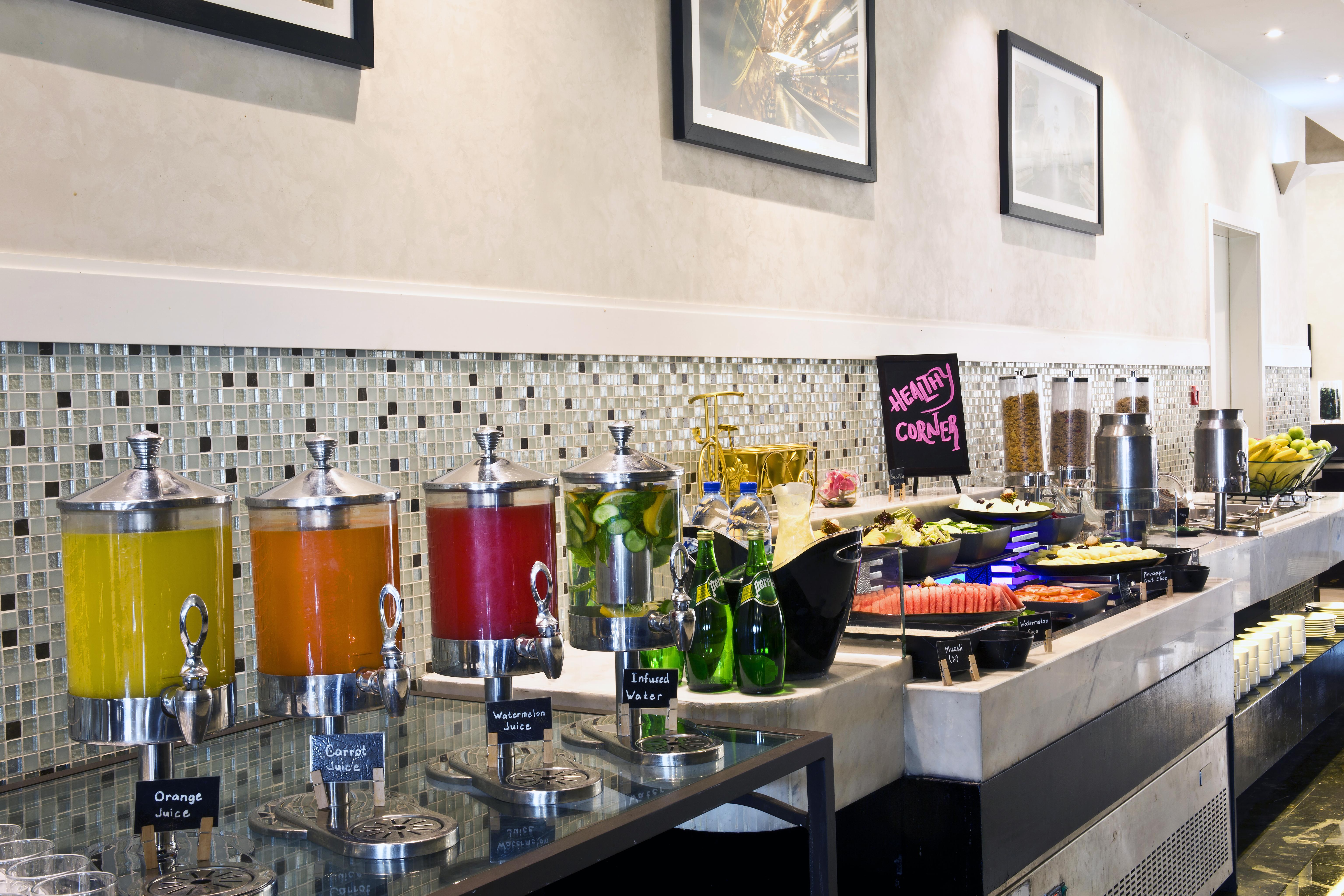 The Tower Plaza Hotel 5*