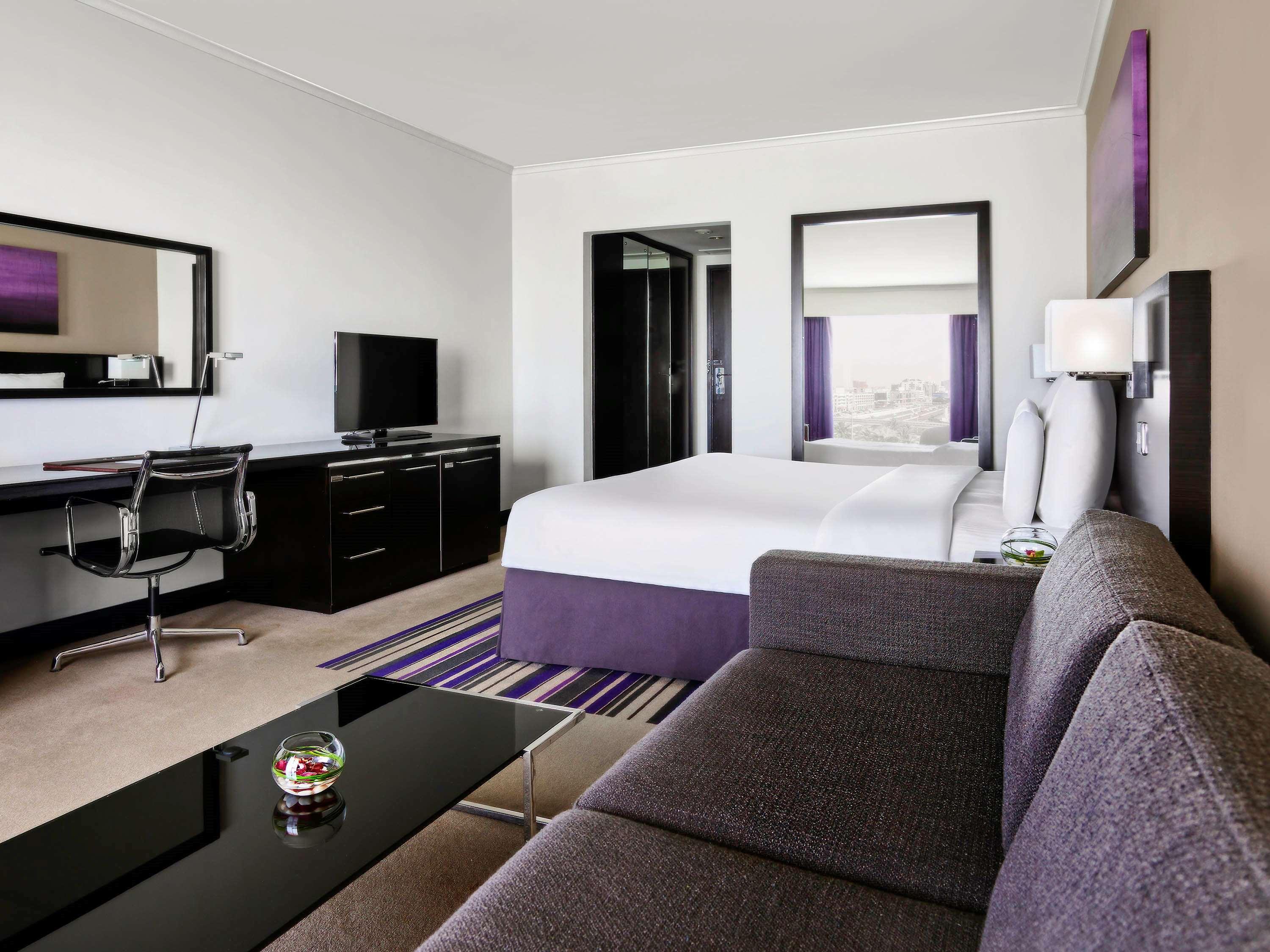 Pullman Creek Centre Hotel