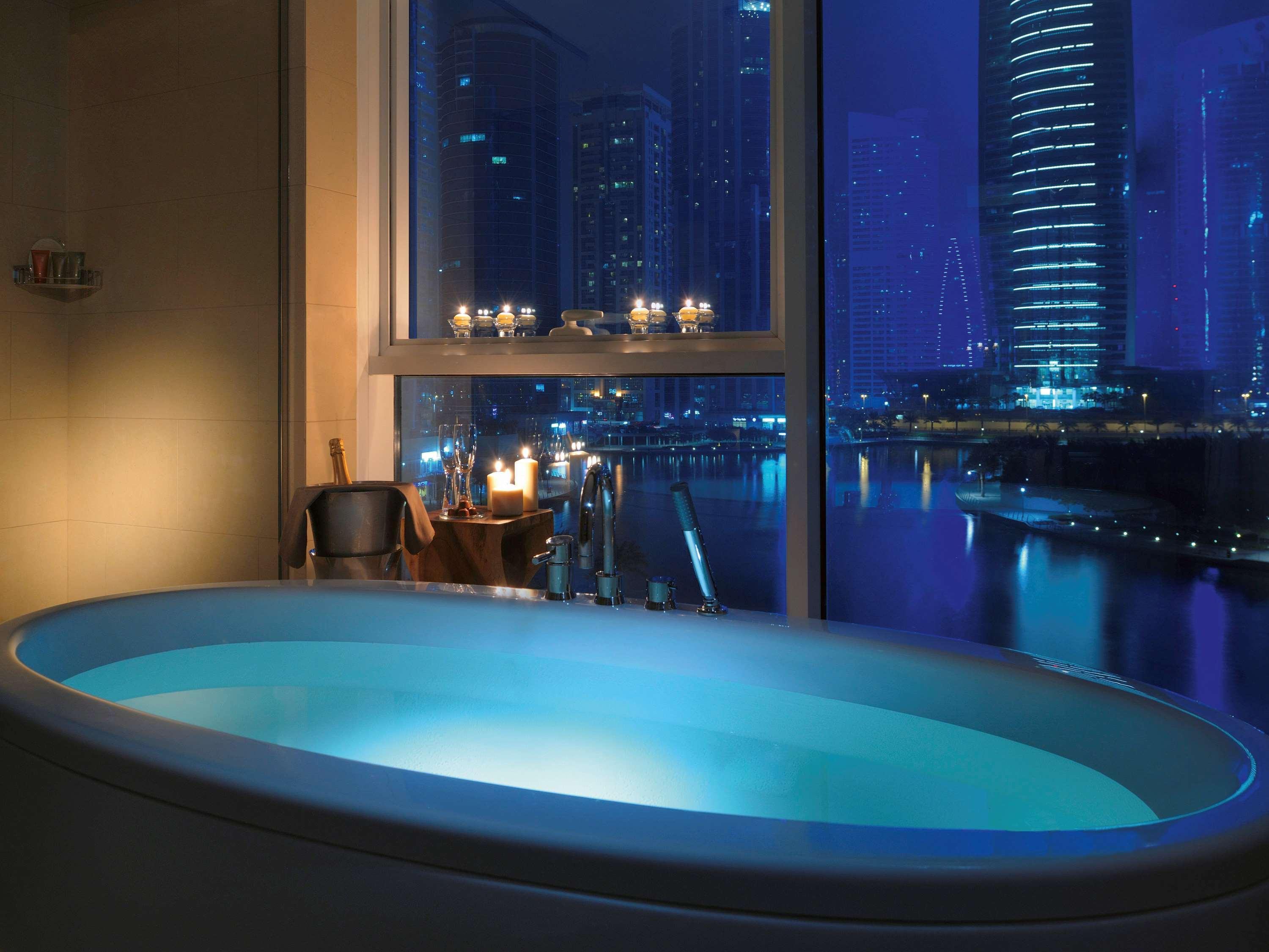 Moevenpick Jumeirah Lakes Towers 5* Dubai