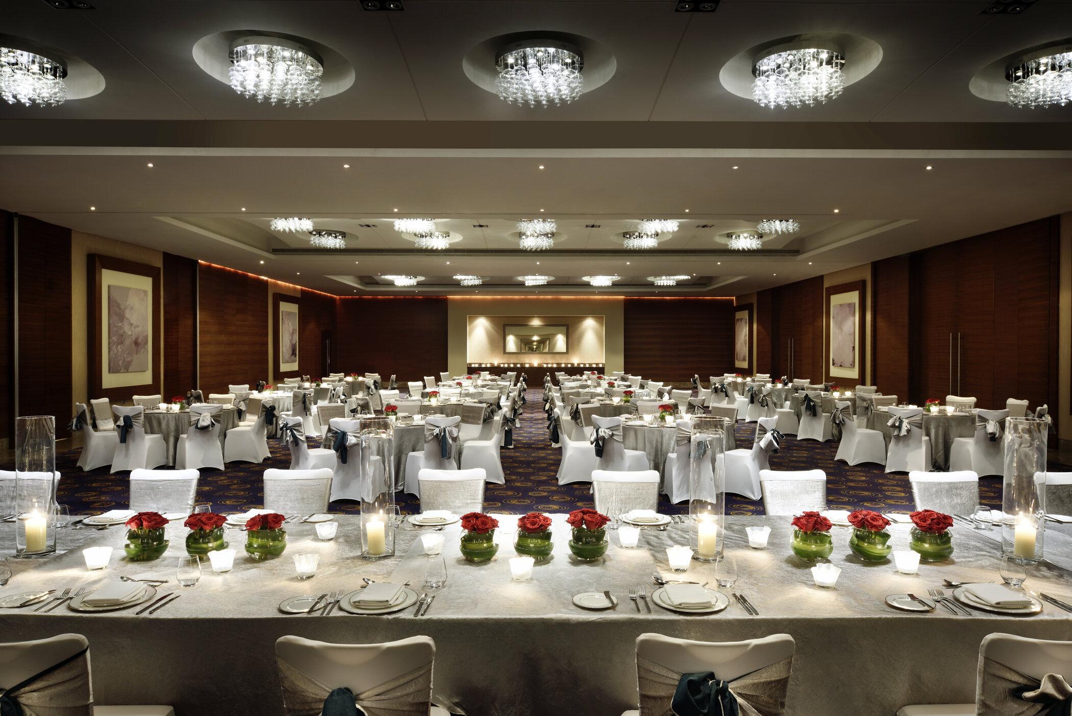 Moevenpick Jumeirah 5*