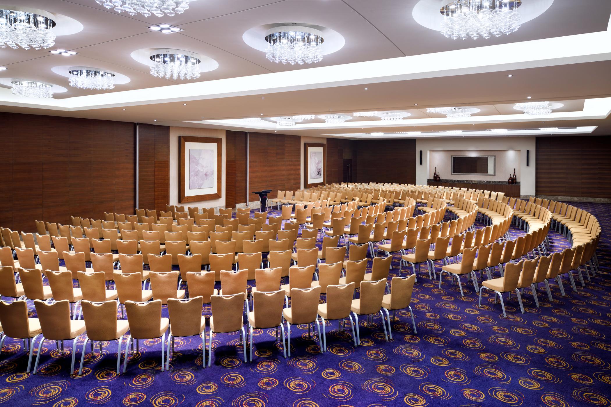 Moevenpick Jumeirah Hotel