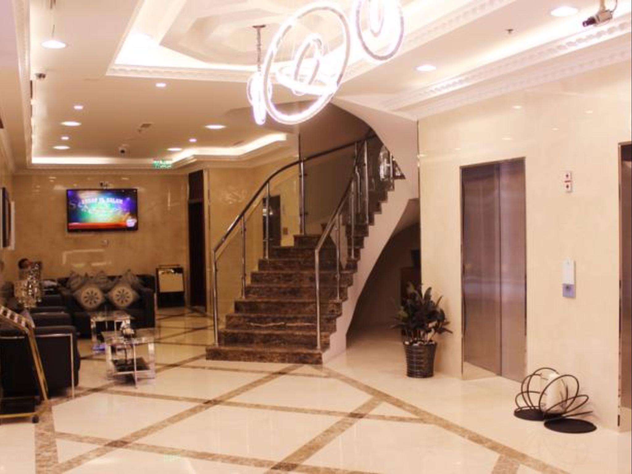 Hotel Montreal Naif 2*