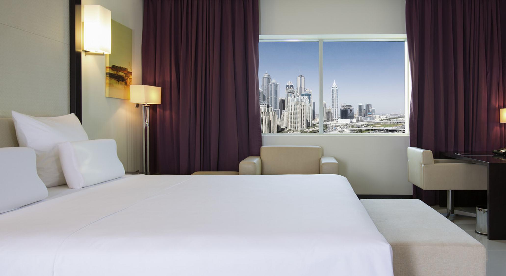 Pullman Jumeirah Lakes Towers Hotel 5*