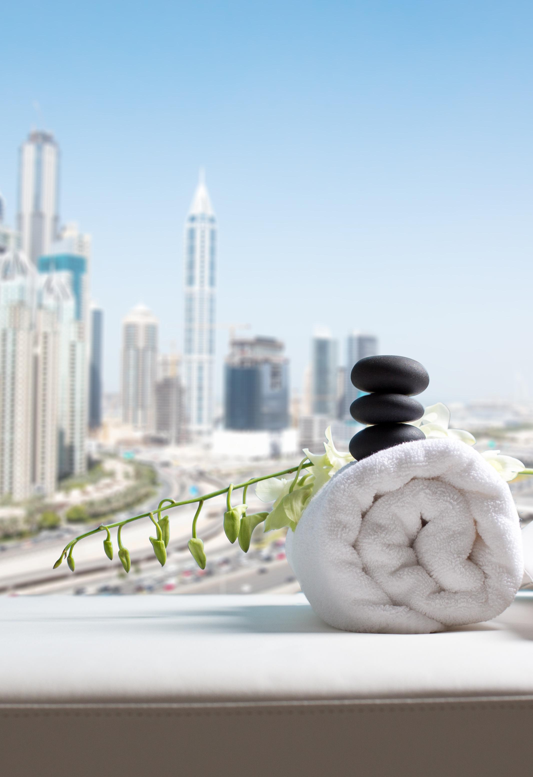 Pullman Jumeirah Lakes Towers Hotel 5*