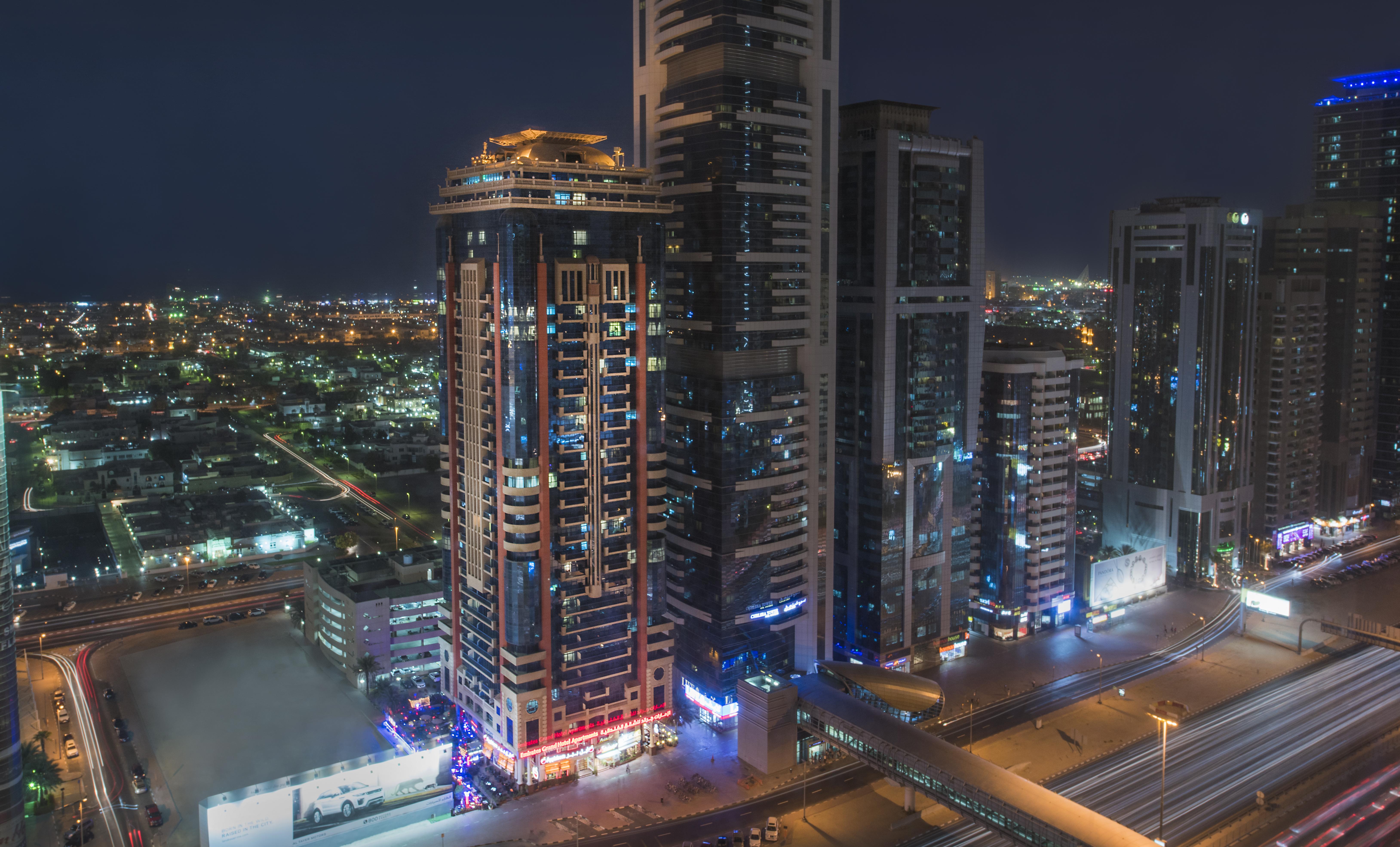 Sunday Mega Sheikh Zayed Road Near Difc Formerly Emirates Grand Aparthotel